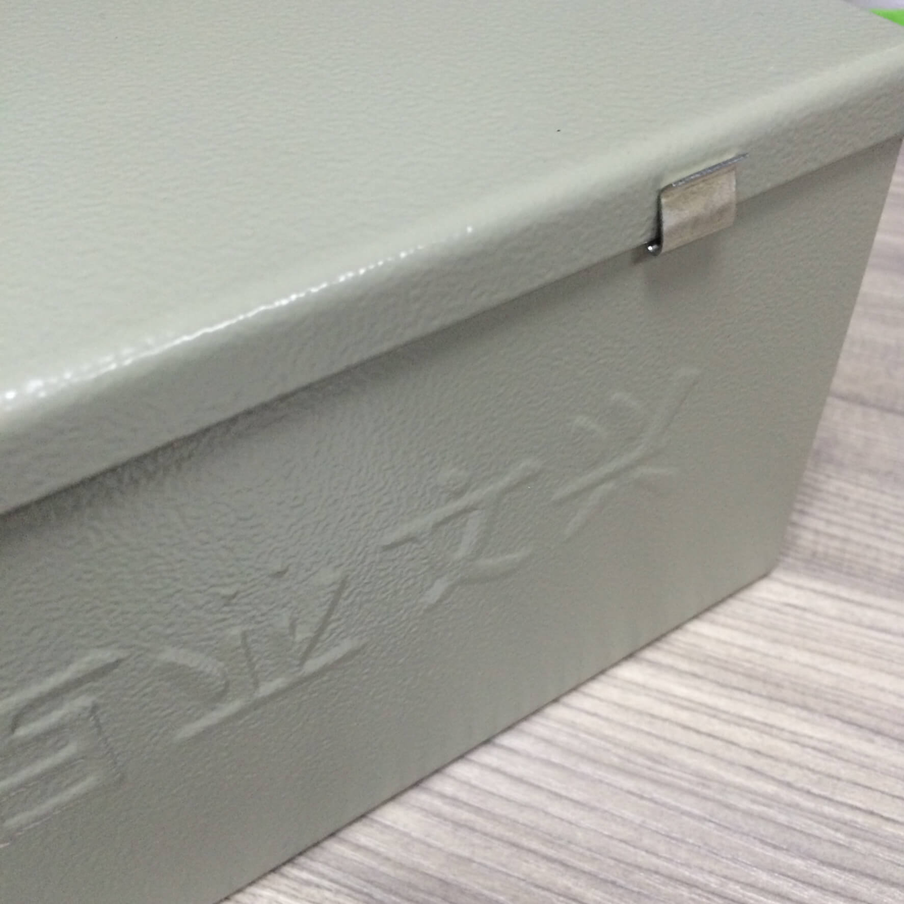 防火橋架與噴塑橋架的區別(圖解)(圖1) 噴塑橋架